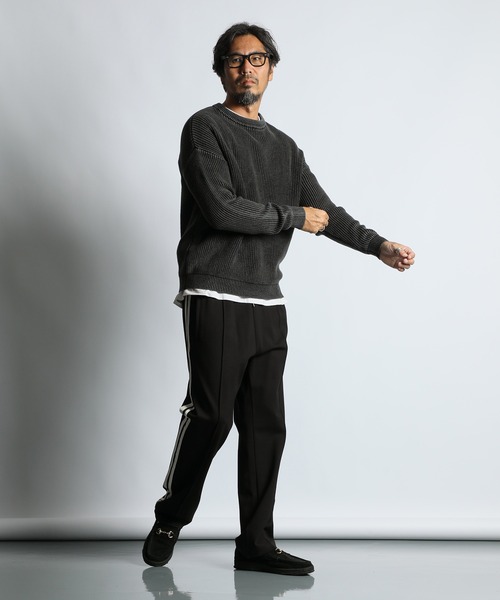 The DUFFER of ST.GEORGE（ザダファーオブセントジョージ）の「GARMENT-DYE FADE COLOR KNIT：製品染め フェードカラー ニット（ニット/セーター・メンズ・ブルー/ブルーグリーン/バーガンディー/ブラック・SMALL/MEDIUM/LARGE/X-LARGE）」の6枚目の写真