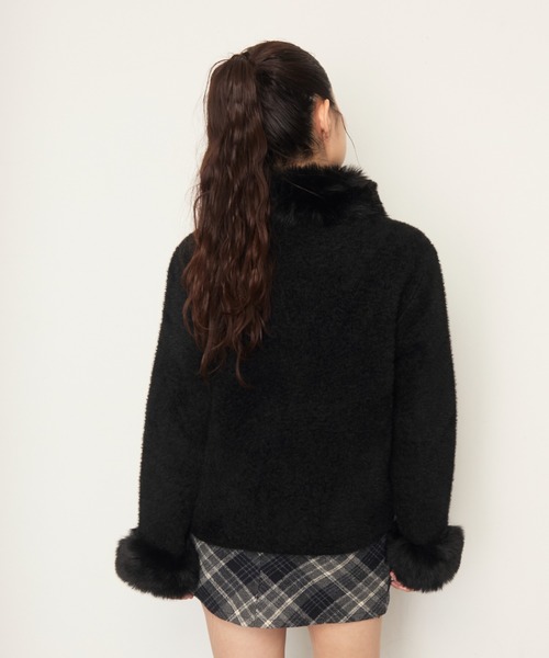 Nadana(ナダナ)の「ファー付きニットカーデ(ニット/セーター・レディース・ホワイト/ブラック・FREE)」の8枚目の写真