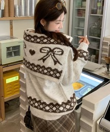 セーラートップス」に該当するホワイト/白色系のファッション