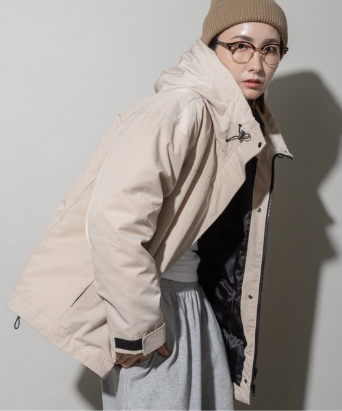 lodie(ロディ)の「オーバーサイズ モンスターダウン コットンブルソン(その他アウター・レディース・ベージュ/ブラック/チャコールグレー・FREE)」の20枚目の写真