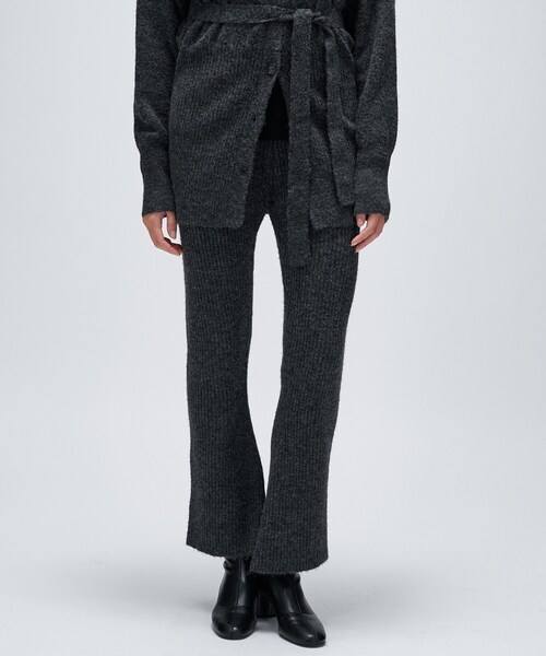 cloenc(クロエンス)の「【セットアップ】リブニットフレアパンツ(その他パンツ・レディース・ブラック系その他4/ブラウン系4・02)」の2枚目の写真