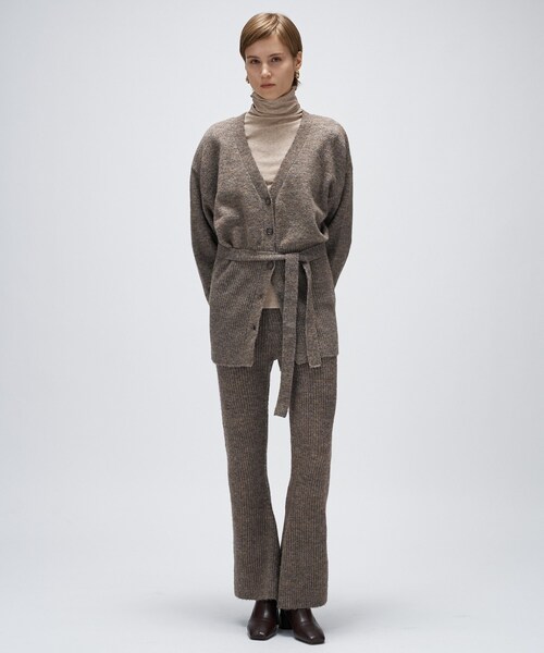 cloenc(クロエンス)の「【セットアップ】リブニットフレアパンツ(その他パンツ・レディース・ブラック系その他4/ブラウン系4・02)」の3枚目の写真