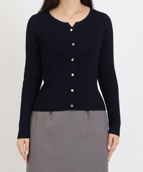 TRUDEA（トルディア）の「スリットフェイクリブニット（ニット/セーター・レディース・ネイビー/ブラウン/レッド/ブラック・MEDIUM/LARGE）」の17枚目の写真