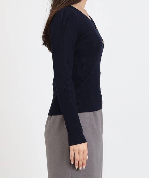 TRUDEA（トルディア）の「スリットフェイクリブニット（ニット/セーター・レディース・ネイビー/ブラウン/レッド/ブラック・MEDIUM/LARGE）」の18枚目の写真