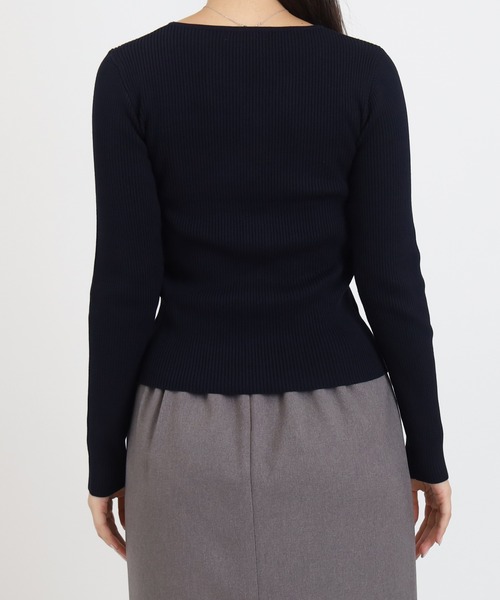 TRUDEA（トルディア）の「スリットフェイクリブニット（ニット/セーター・レディース・ネイビー/ブラウン/レッド/ブラック・MEDIUM/LARGE）」の5枚目の写真