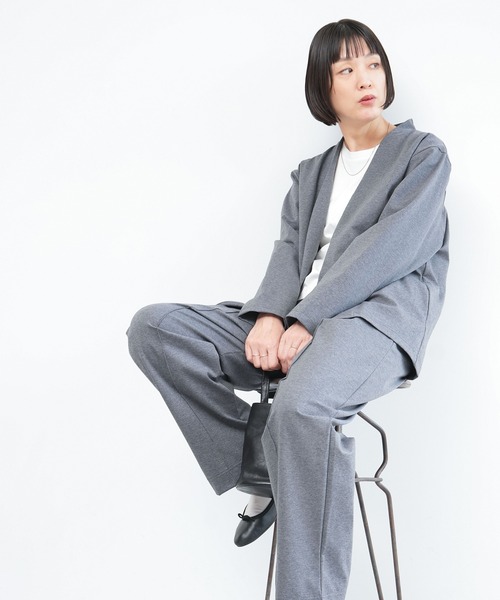 SOLAMONAT（ソラモナ）の「モッツアレラストレッチジャケット（ノーカラージャケット・レディース・グレー/ブラック・FREE）」の2枚目の写真