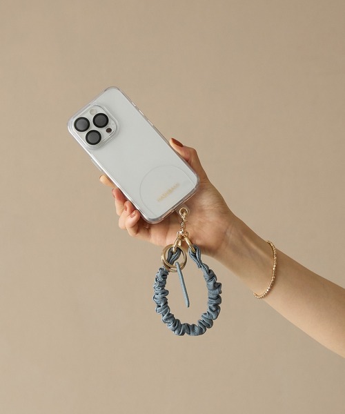 HASHIBAMI（ハシバミ）の「【HASHIBAMI】クシュクシュ レザー ハンドストラップ（スマホグッズ・レディース・ダークブラウン/ブラウン/ホワイト/ペールイエロー/ライトブルー/ブラック・FREE）」の5枚目の写真