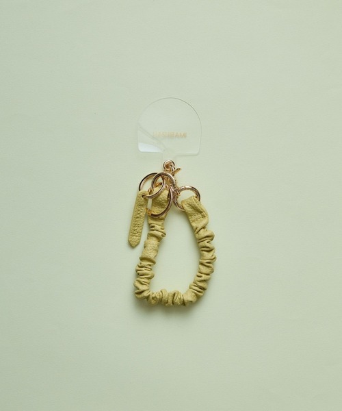 HASHIBAMI（ハシバミ）の「【HASHIBAMI】クシュクシュ レザー ハンドストラップ（スマホグッズ・レディース・ダークブラウン/ブラウン/ホワイト/ペールイエロー/ライトブルー/ブラック・FREE）」の9枚目の写真