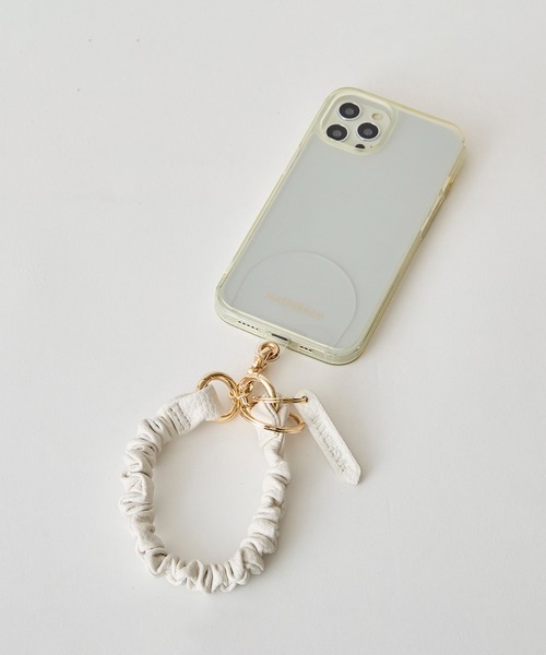 HASHIBAMI（ハシバミ）の「【HASHIBAMI】クシュクシュ レザー ハンドストラップ（スマホグッズ・レディース・ダークブラウン/ブラウン/ホワイト/ペールイエロー/ライトブルー/ブラック・FREE）」の18枚目の写真