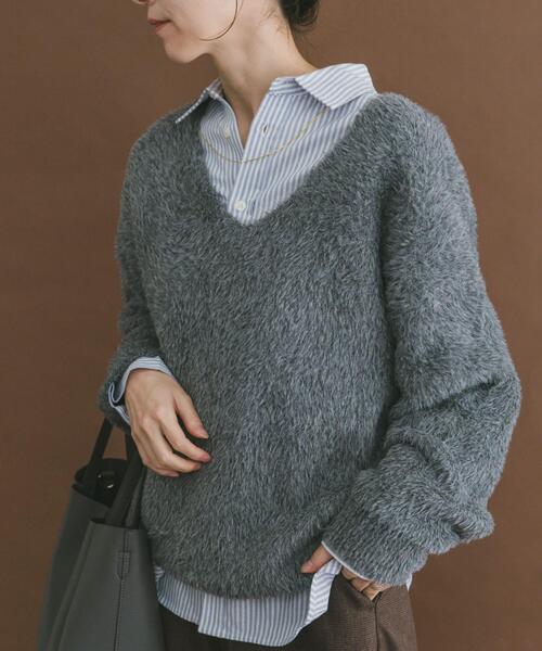 ITEMS URBANRESEARCH（アイテムズ アーバンリサーチ）の「アニモシャギーVネックニット（ニット/セーター・レディース・カーキ/グレー/ベージュ・FREE）」の4枚目の写真