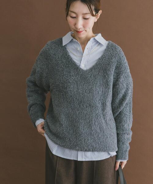 ITEMS URBANRESEARCH（アイテムズ アーバンリサーチ）の「アニモシャギーVネックニット（ニット/セーター・レディース・カーキ/グレー/ベージュ・FREE）」の6枚目の写真