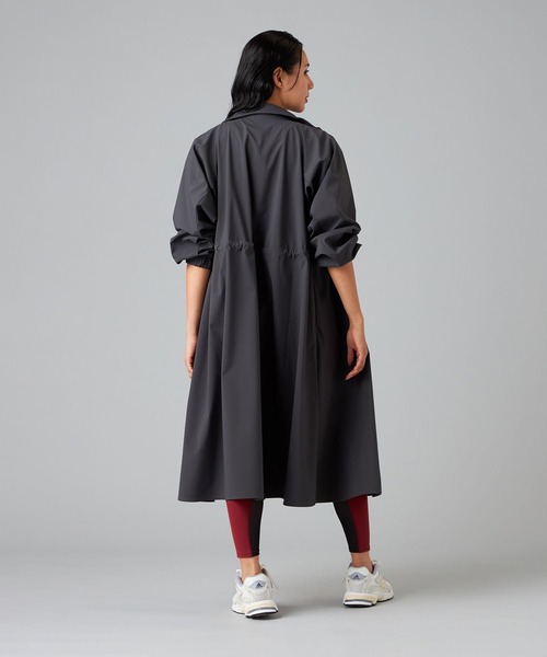 Chacott(チャコット)の「フリーダムスリーブロングコート(カバーオール・レディース・ベージュ/ダークグレー・M)」の12枚目の写真