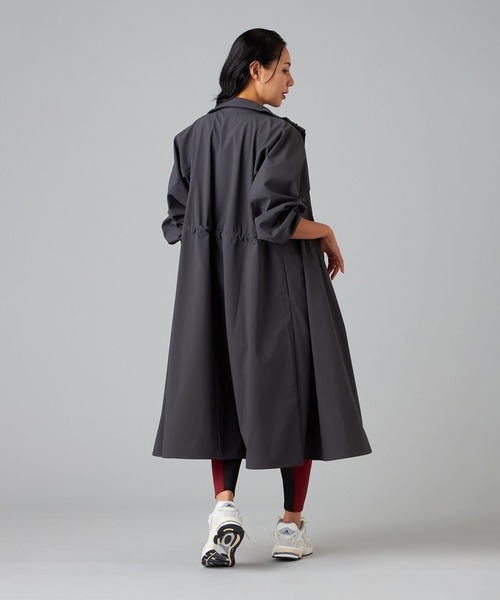 Chacott(チャコット)の「フリーダムスリーブロングコート(カバーオール・レディース・ベージュ/ダークグレー・M)」の13枚目の写真