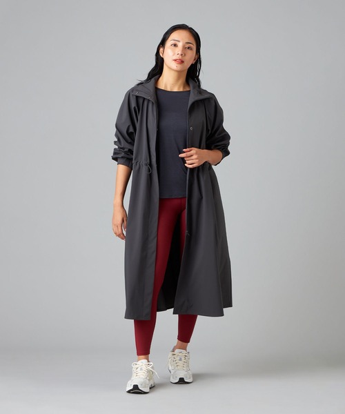 Chacott(チャコット)の「フリーダムスリーブロングコート(カバーオール・レディース・ベージュ/ダークグレー・M)」の3枚目の写真