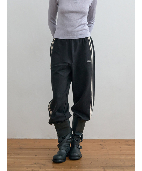 Kijun(キジュン)の「Double Line Track Pants Black(スウェットパンツ・レディース・その他・SMALL)」の1枚目の写真