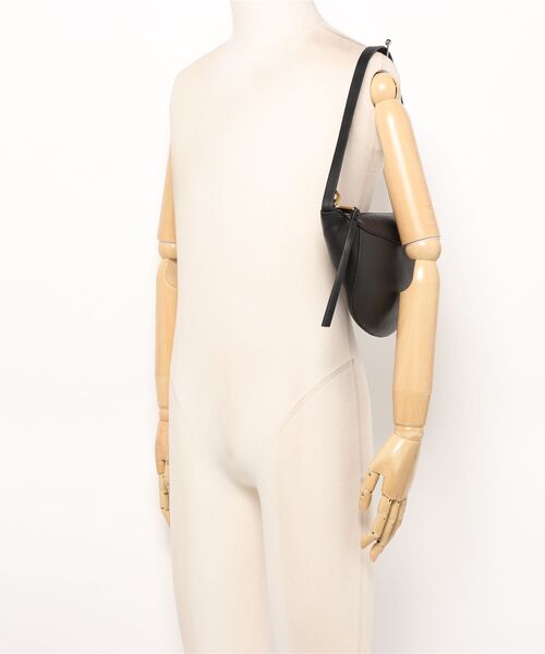 ALLSAINTS(オールセインツ)の「LUNA MICRO LEATHER BAG | LUNA マイクロ レザー バッグ(ショルダーバッグ・レディース・ブラック・ONE SIZE)」の13枚目の写真