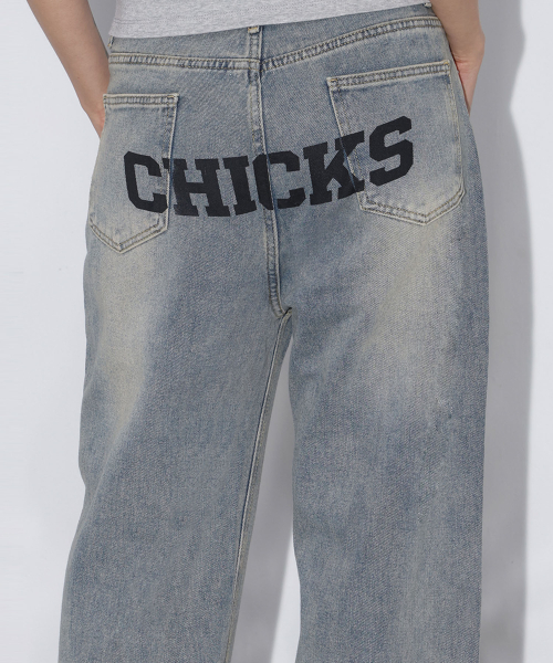 CHICKS(チックス)の「ベクサイン ミニマル ストレート デニムパンツ 薄い青(デニムパンツ・レディース・ブルー系その他・FREE)」の2枚目の写真