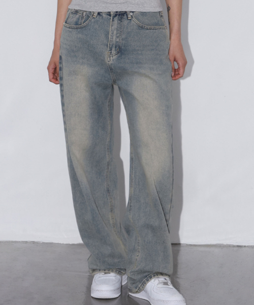 CHICKS(チックス)の「ベクサイン ミニマル ストレート デニムパンツ 薄い青(デニムパンツ・レディース・ブルー系その他・FREE)」の3枚目の写真