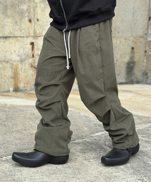 CLACO（クラコ）の「コーデュロイパラシュートワイドバルーンパンツ（カーキ）（スウェットパンツ）」