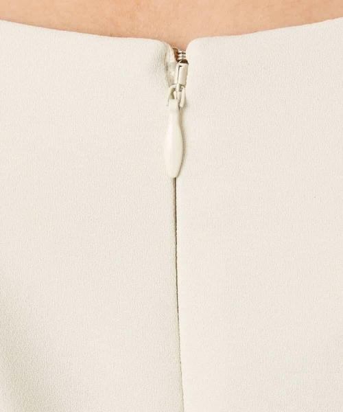 OFUON le MK(オフオンルエムケー)の「【2026SS】ウエストタックワンピース/洗える/WEB限定サイズあり(ワンピース・レディース・ネイビー/アイボリー・36/38/40)」の11枚目の写真