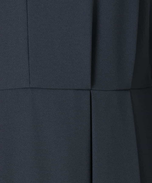 OFUON le MK(オフオンルエムケー)の「【2026SS】ウエストタックワンピース/洗える/WEB限定サイズあり(ワンピース・レディース・ネイビー/アイボリー・36/38/40)」の5枚目の写真