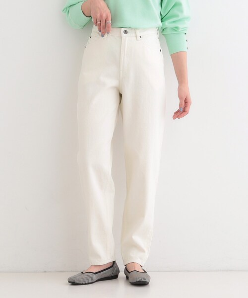 SHOO・LA・RUE（シューラルー）の「【SHOO・LA・RUE DENIM】大人のきれいめカジュアルに デニムテーパードパンツ（デニムパンツ・レディース・ネイビー/オフホワイト/ブルー・01/02/03/04/10）」の6枚目の写真