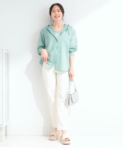 SHOO・LA・RUE(シューラルー)の「【SHOO・LA・RUE DENIM】大人のきれいめカジュアルに デニムテーパードパンツ(デニムパンツ・レディース・ネイビー/オフホワイト/ブルー・01/02/03/04/10)」の11枚目の写真