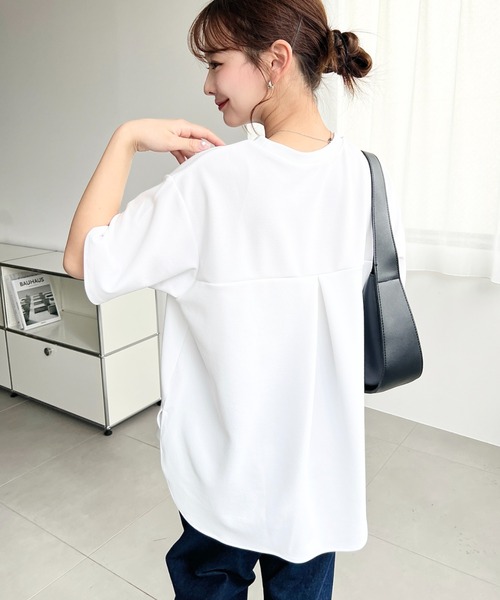 moment+（モーメントプラス）の「しわになりにくいストレッチジョーゼット半袖Tブラウス（Tシャツ/カットソー・レディース・ネイビー/オフホワイト/ブラック・M/L）」の8枚目の写真