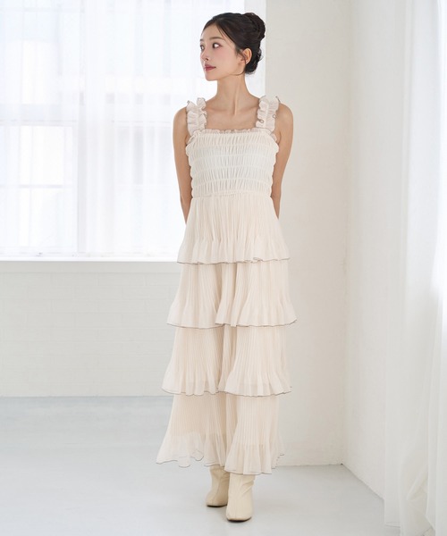 Seemi. byNICECLAUP( シーミーバイナイスクラップ)の「【Seemi.】シャーリング細プリーツワンピース(ワンピース・レディース・ブラック系その他/パープル系その他/アイボリー・FREE)」の11枚目の写真