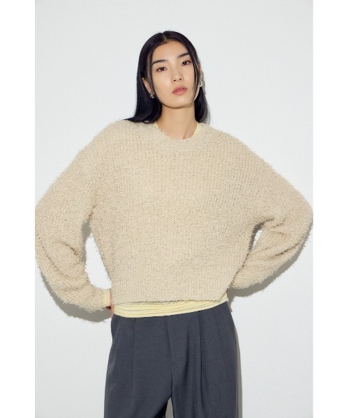 AZUL by moussy(アズールバイマウジー)の「カールヤーンクルーネックニット(ニット/セーター・レディース・ライトイエロー/アイボリー/ブラウン・SMALL/MEDIUM)」の5枚目の写真