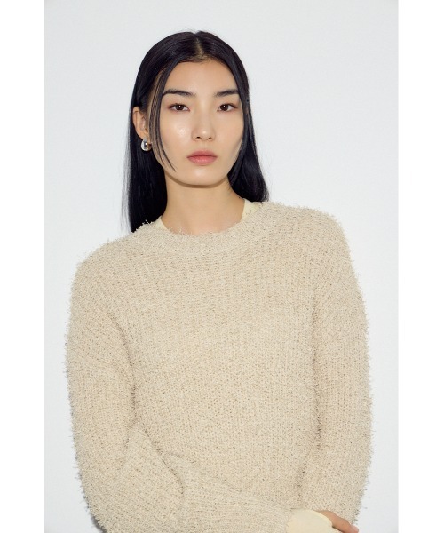 AZUL by moussy(アズールバイマウジー)の「カールヤーンクルーネックニット(ニット/セーター・レディース・ライトイエロー/アイボリー/ブラウン・SMALL/MEDIUM)」の6枚目の写真
