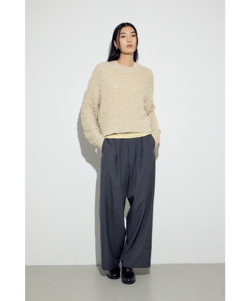 AZUL by moussy(アズールバイマウジー)の「カールヤーンクルーネックニット(ニット/セーター・レディース・ライトイエロー/アイボリー/ブラウン・SMALL/MEDIUM)」の7枚目の写真