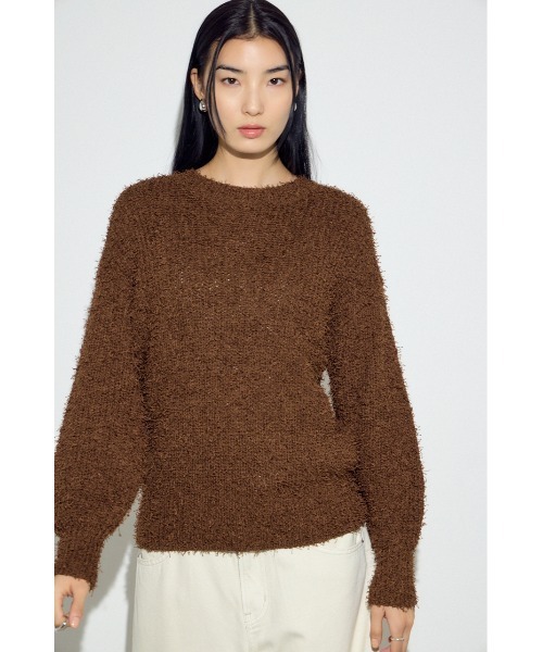 AZUL by moussy(アズールバイマウジー)の「カールヤーンクルーネックニット(ニット/セーター・レディース・ライトイエロー/アイボリー/ブラウン・SMALL/MEDIUM)」の17枚目の写真