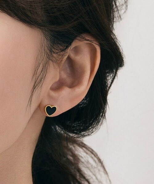 BAQLESS ピアス 両耳用 ブラック BAQLESS＞Amity Black Heart ピアス（ピアス（両耳用））｜BAQLESS