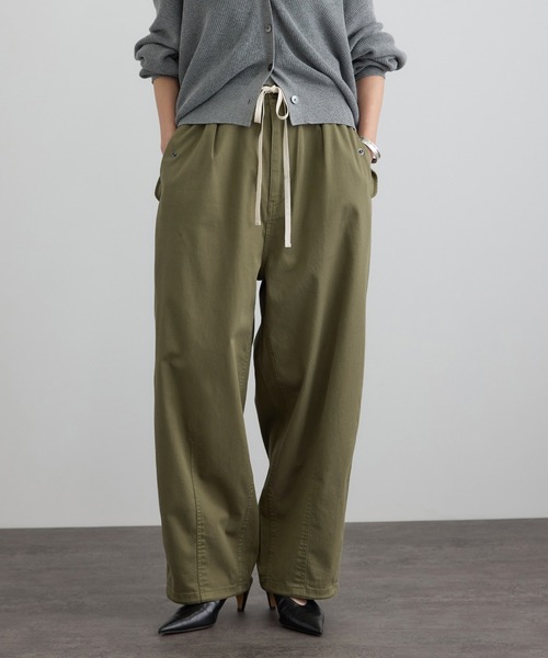 SALON adam et rope'(サロン アダム エ ロペ)の「【WEB限定】ブロークンツイルミリタリータックカーゴパンツ(カーゴパンツ・レディース・カーキ/キャメル/オフホワイト・FREE)」の9枚目の写真