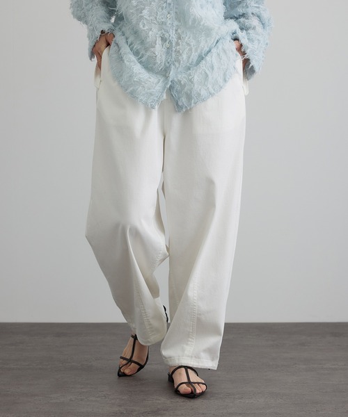 SALON adam et rope'(サロン アダム エ ロペ)の「【WEB限定】ブロークンツイルミリタリータックカーゴパンツ(カーゴパンツ・レディース・カーキ/キャメル/オフホワイト・FREE)」の22枚目の写真