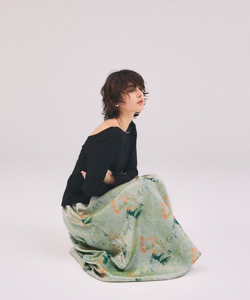 ARVELLIA（アルベリア）の「BROCADE SKIRT（スカート・レディース・イエロー/グリーン・M）」の3枚目の写真