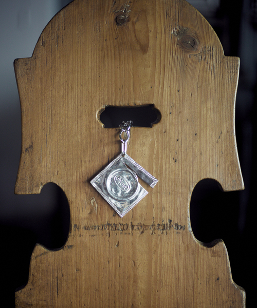 THE OBJECT / ザ オブジェクト Ripped Raincoat Keyring