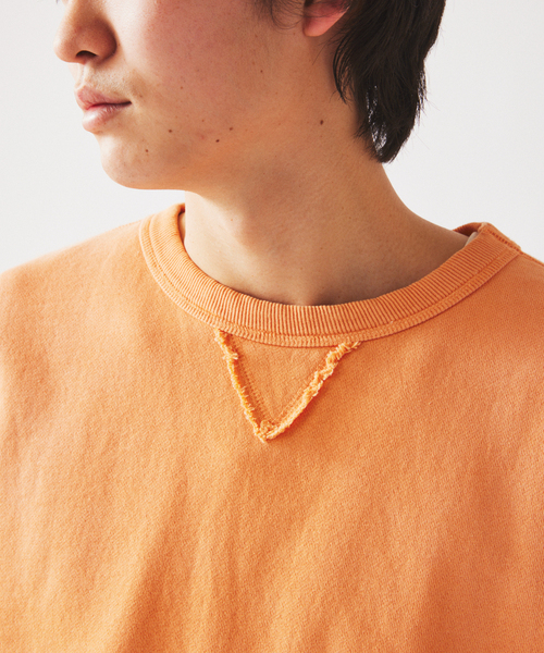 JOURNAL STANDARD relume（ジャーナルスタンダード　レリューム）の「ラフカット クルーネックスウェット（スウェット・メンズ・パープル/グレー/オレンジ/ライトグリーン・MEDIUM/LARGE）」の13枚目の写真