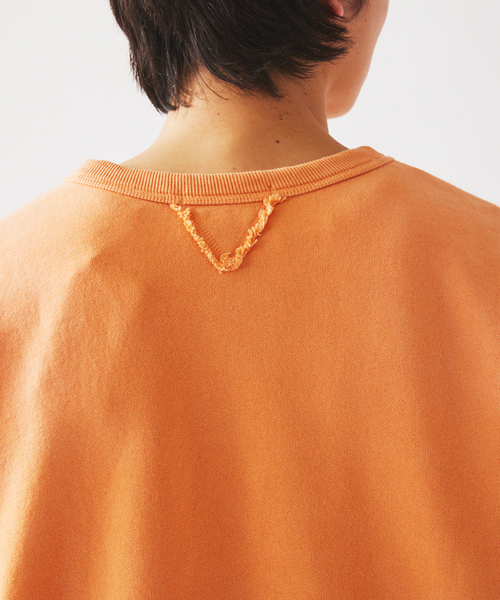 JOURNAL STANDARD relume（ジャーナルスタンダード　レリューム）の「ラフカット クルーネックスウェット（スウェット・メンズ・パープル/グレー/オレンジ/ライトグリーン・MEDIUM/LARGE）」の11枚目の写真