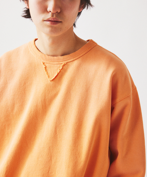 JOURNAL STANDARD relume（ジャーナルスタンダード　レリューム）の「ラフカット クルーネックスウェット（スウェット・メンズ・パープル/グレー/オレンジ/ライトグリーン・MEDIUM/LARGE）」の9枚目の写真