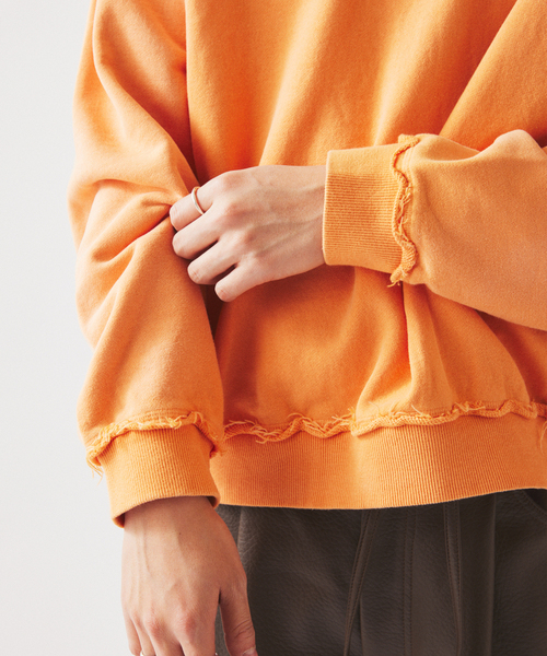 JOURNAL STANDARD relume（ジャーナルスタンダード　レリューム）の「ラフカット クルーネックスウェット（スウェット・メンズ・パープル/グレー/オレンジ/ライトグリーン・MEDIUM/LARGE）」の8枚目の写真