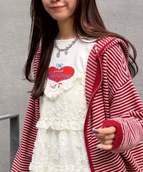 w closet（ダブルクローゼット）の「ハートリボン刺繍Tシャツ（Tシャツ/カットソー・レディース・サックスブルー/グレー/オフホワイト・FREE）」の5枚目の写真