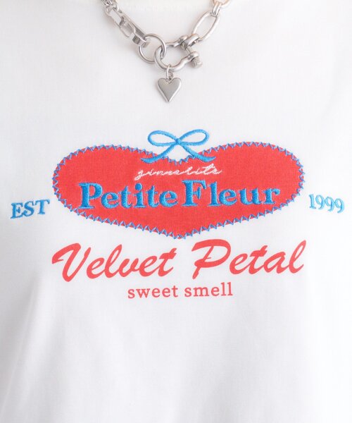 w closet（ダブルクローゼット）の「ハートリボン刺繍Tシャツ（Tシャツ/カットソー・レディース・サックスブルー/グレー/オフホワイト・FREE）」の11枚目の写真