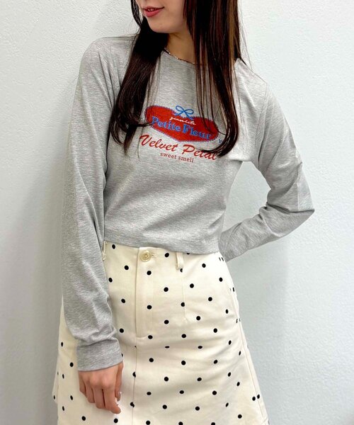 w closet（ダブルクローゼット）の「ハートリボン刺繍Tシャツ（Tシャツ/カットソー・レディース・サックスブルー/グレー/オフホワイト・FREE）」の13枚目の写真