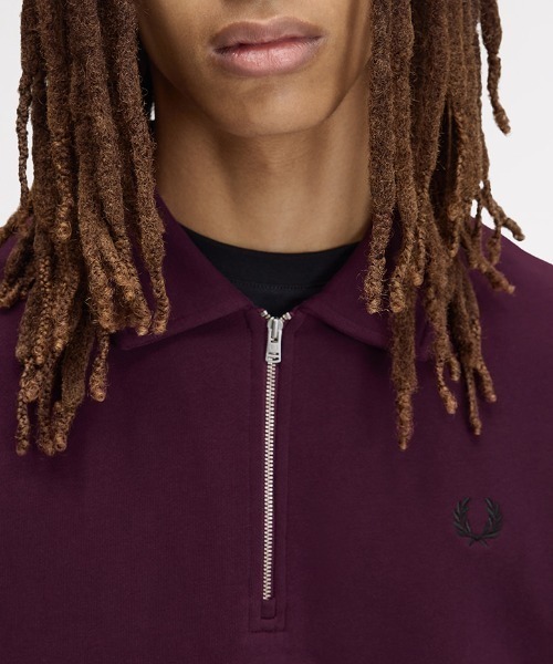 FRED PERRY(フレッドペリー)の「Half Zip Collared Sweatshirt/ハーフジップカラースウェットシャツ(スウェット・メンズ・ダークオリーブ/ブラック/ベージュ/グレー/ネイビー/ベージュ系その他/プラム・M/S/L)」の21枚目の写真