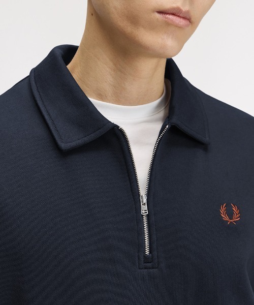 FRED PERRY(フレッドペリー)の「Half Zip Collared Sweatshirt/ハーフジップカラースウェットシャツ(スウェット・メンズ・ダークオリーブ/ブラック/ベージュ/グレー/ネイビー/ベージュ系その他/プラム・M/S/L)」の11枚目の写真