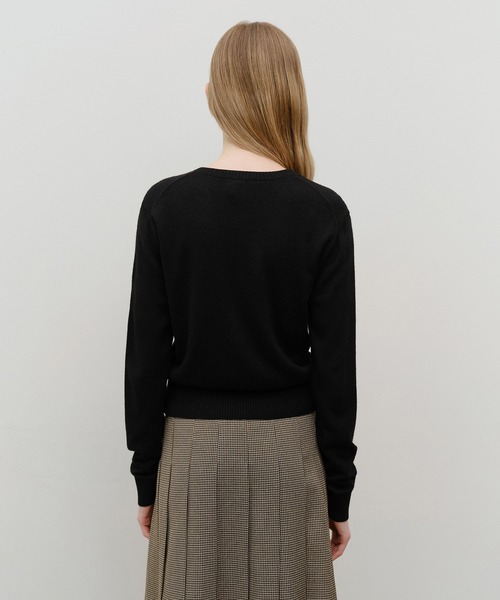 MARITHE + FRANCOIS GIRBAUD(マリテフランソワジルボー)の「W HALF KNIT ROUND NECK CARDIGAN SET UP(アンサンブル・レディース・オートミール/ピンク/ブラック・SMALL/MEDIUM)」の6枚目の写真