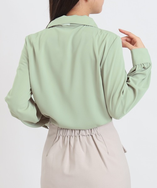ASTORIA ODIER（アストリアオディール）の「金具付配色ボウタイブラウス（シャツ/ブラウス・レディース・ホワイト/ライトグレー/ベージュ/ミント・MEDIUM）」の11枚目の写真