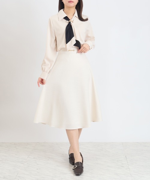 ASTORIA ODIER（アストリアオディール）の「金具付配色ボウタイブラウス（シャツ/ブラウス・レディース・ホワイト/ライトグレー/ベージュ/ミント・MEDIUM）」の16枚目の写真